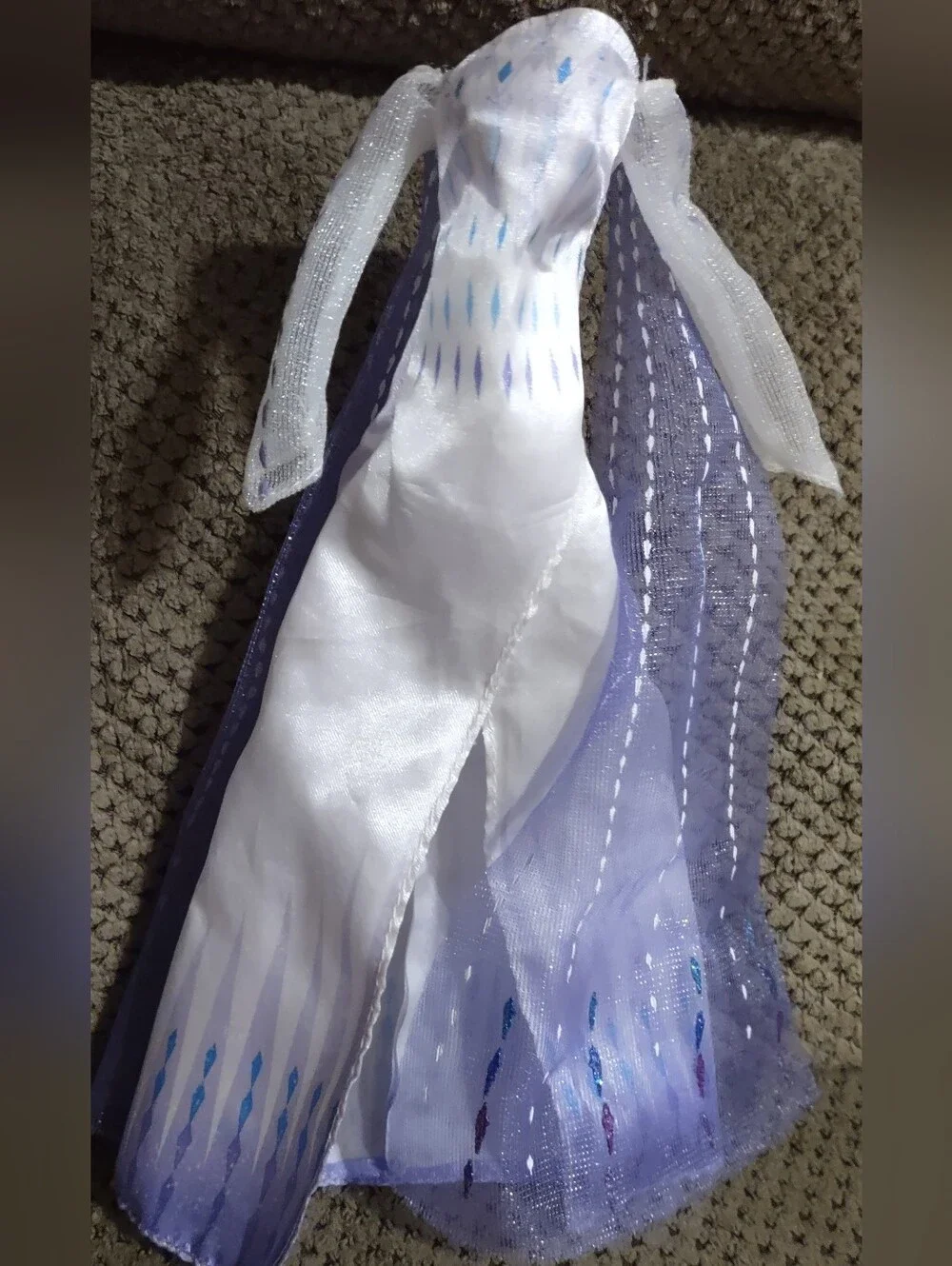 Source Unknown fashion doll